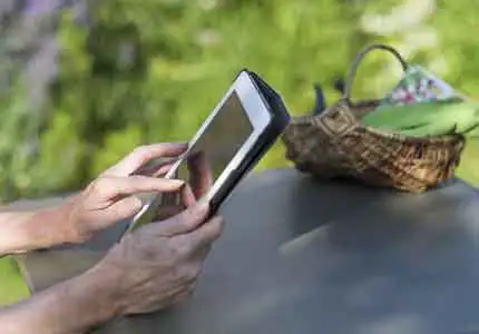 電気 & エレクトロニクスにおけるポリマー安定剤の応用